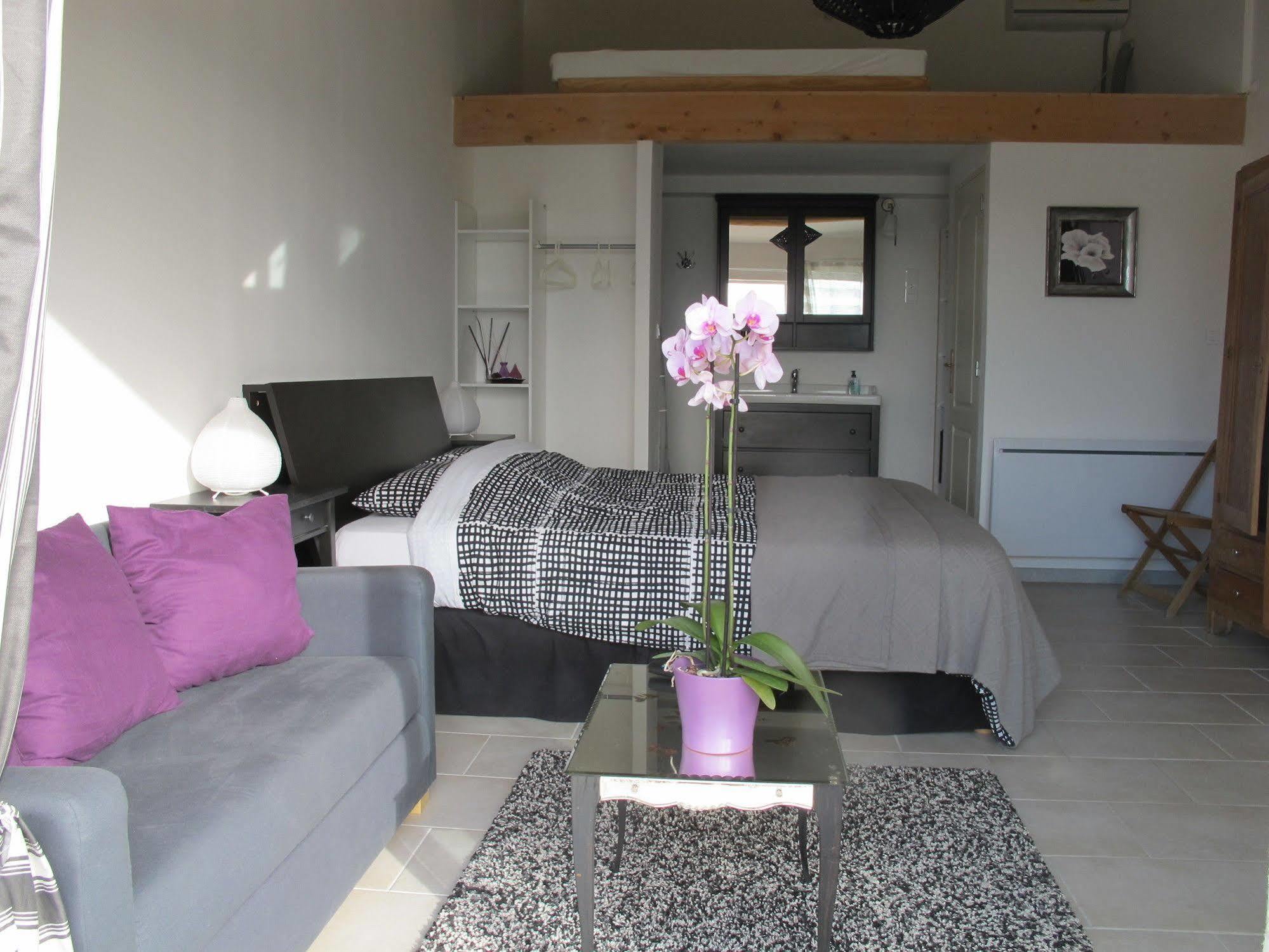 Lou Cardalines Bed & Breakfast Bedoin Bagian luar foto