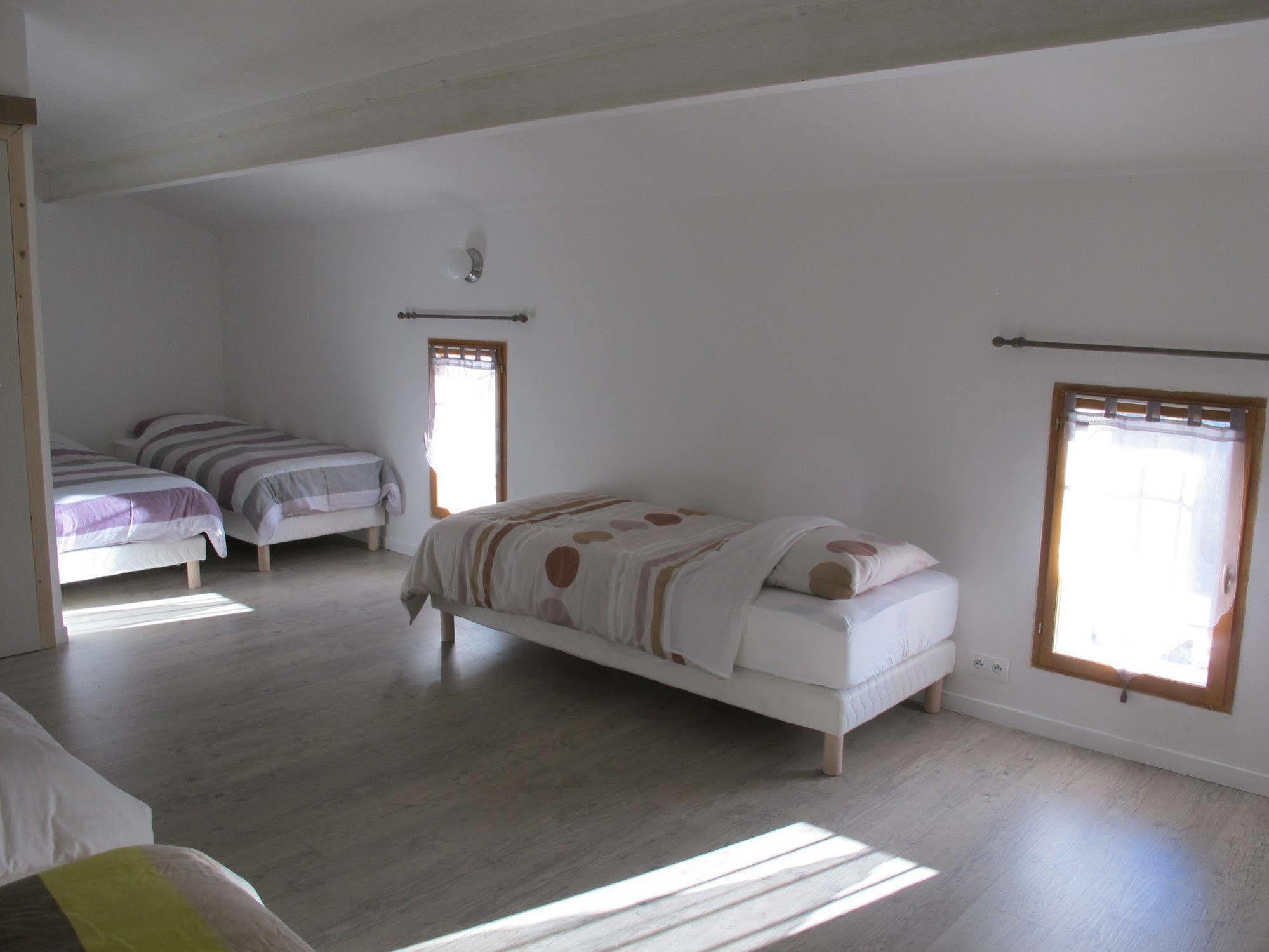 Lou Cardalines Bed & Breakfast Bedoin Bagian luar foto