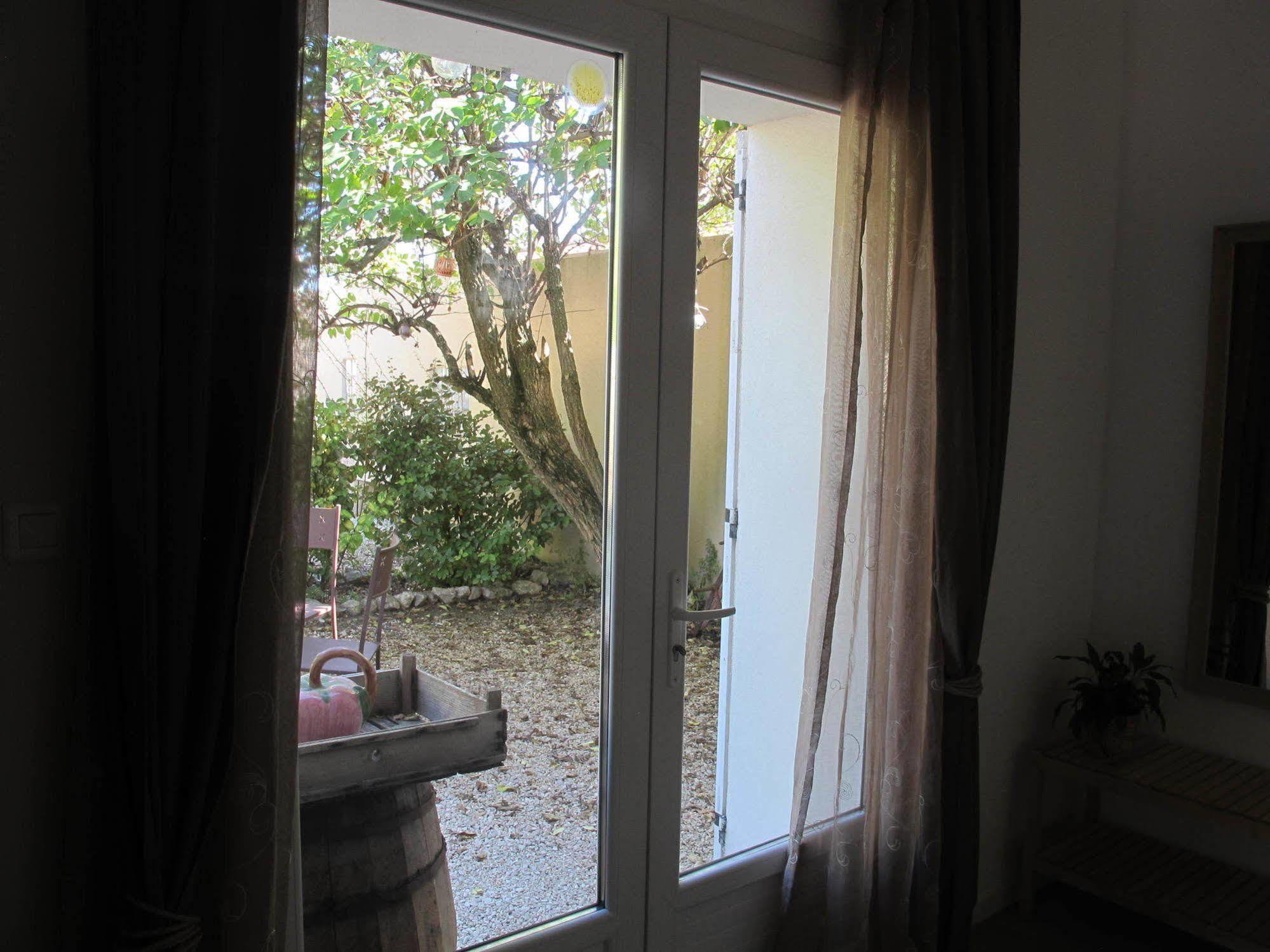 Lou Cardalines Bed & Breakfast Bedoin Bagian luar foto